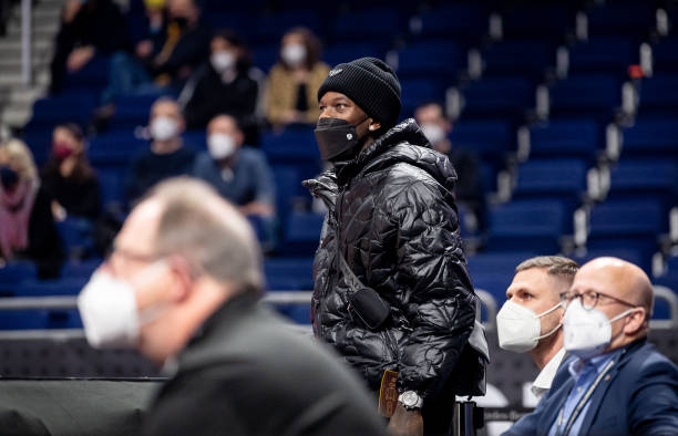 层的短视 层的短视